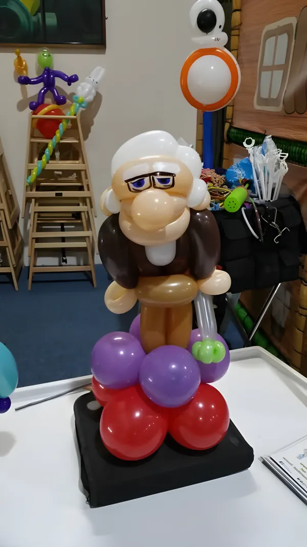 Detailed balloon sculpture of Carl Fredricksen from the movie Up